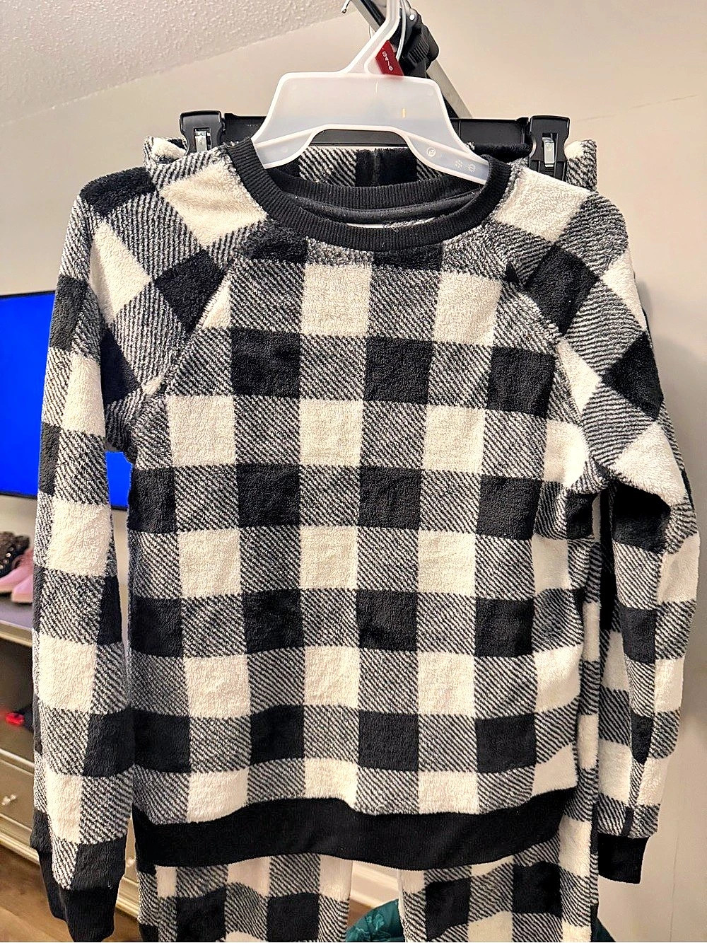 Cat & Jack Buffalo Plaid Fleece Pajama Set Girls 4T